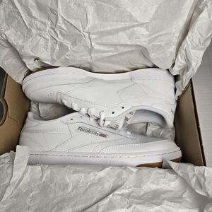 BNIB Womens 8.5 Reebok White Sneakers Court Leather Gum Sole NWT